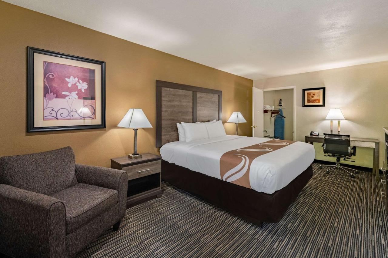 Quality Inn & Suites Lufkin Exterior photo